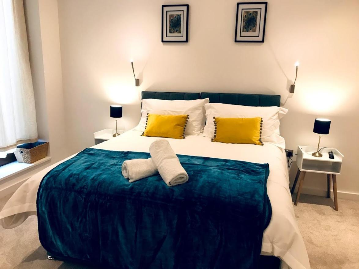 ホテル Maplewood Luxurious One-Bed Flat With Free Parking St Albans エクステリア 写真